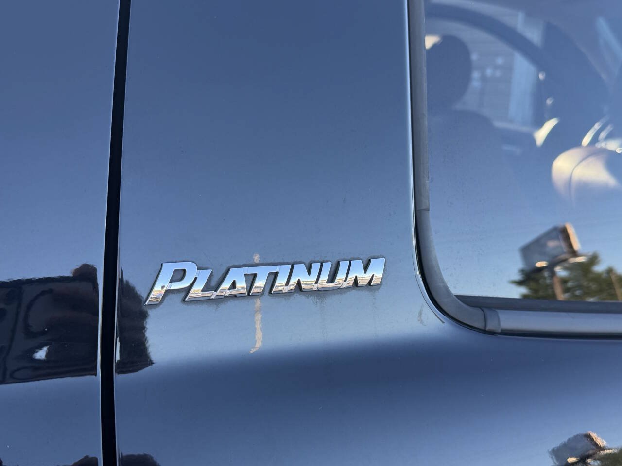 Used 2012 Toyota Tundra Limited w/ Platinum Pkg AWD/4WD image 29