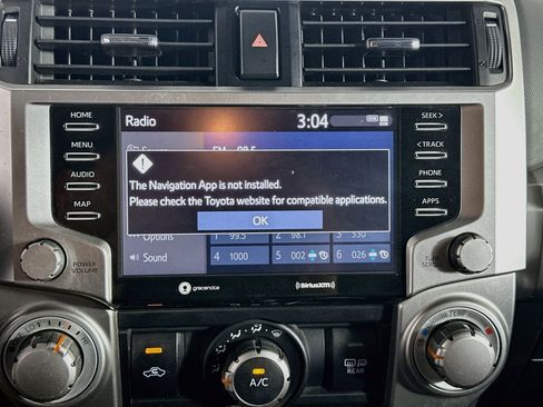 Used 2021 Toyota 4Runner SR5 AWD/4WD image 21