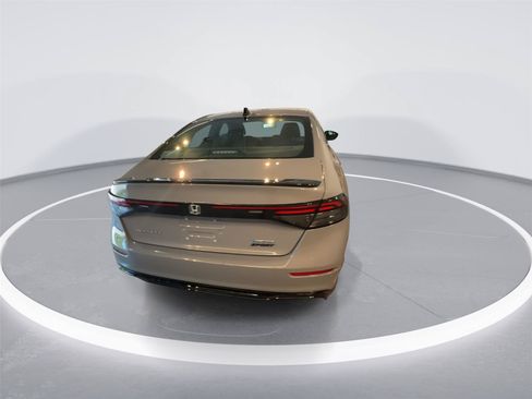Used 2023 Honda Accord Sport image 6