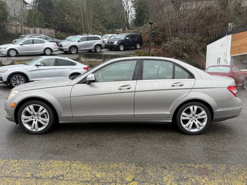 Used 2008 Mercedes-Benz C 300 Sedan image 2
