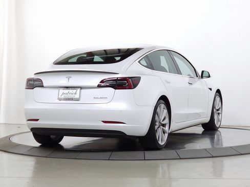 Used 2019 Tesla Model 3 Performance image 7