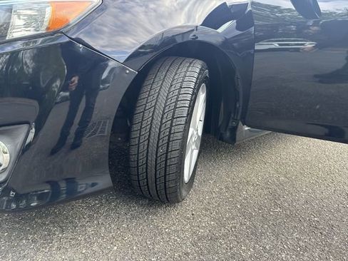 Used 2013 Toyota Camry SE image 29