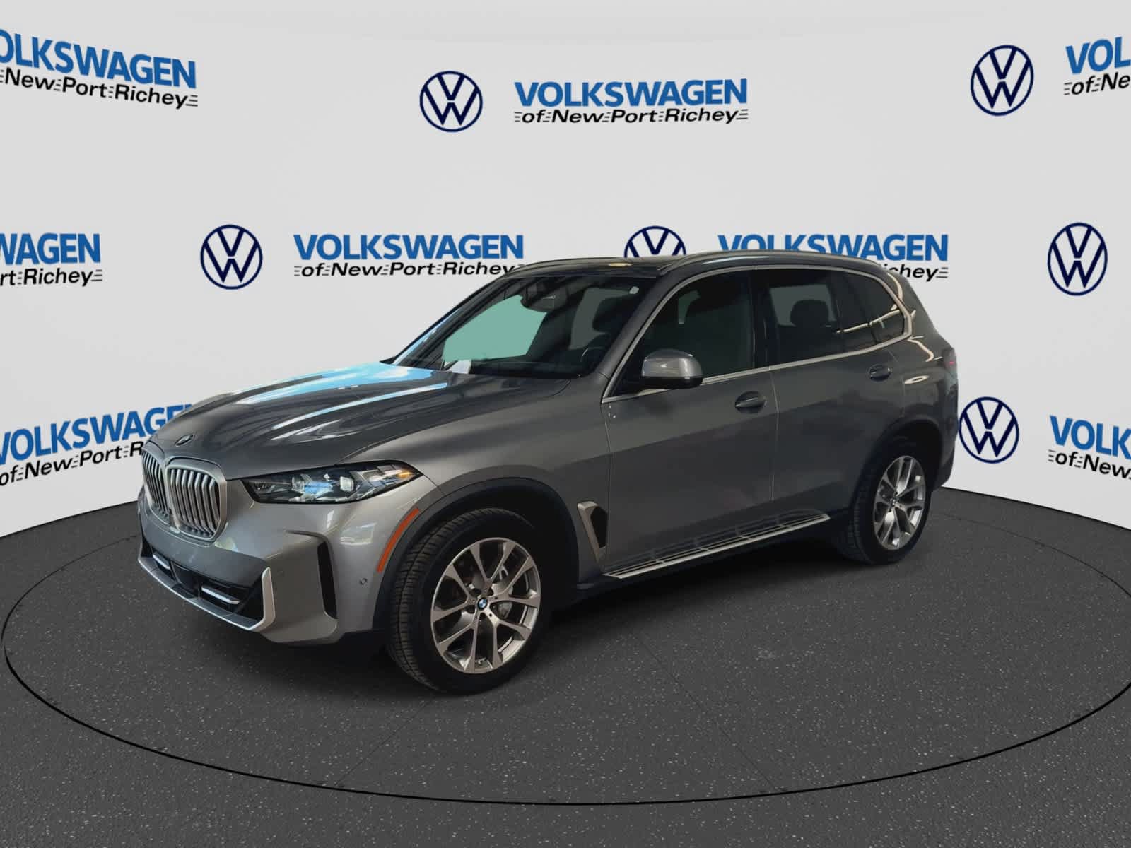 Used 2024 BMW X5 xDrive40i AWD/4WD image 4