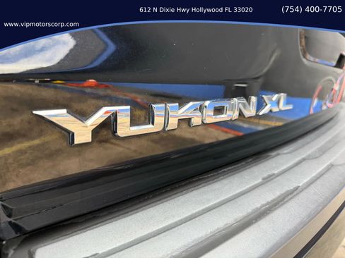 Used 2020 GMC Yukon XL SLT AWD/4WD image 9