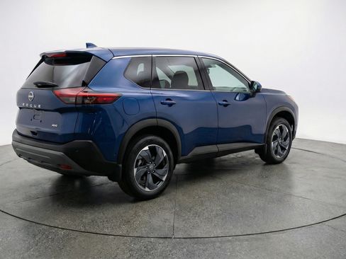 Used 2025 Nissan Rogue SV image 9