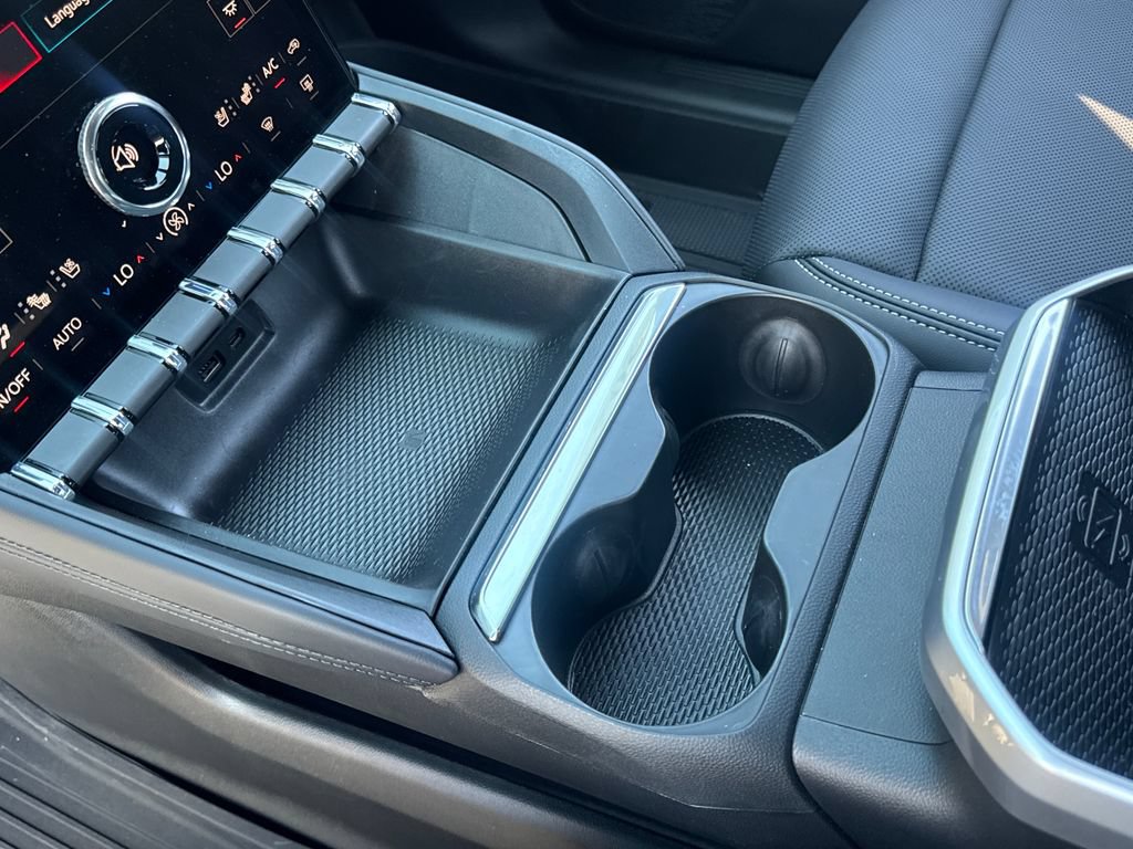 New 2027 GMC Terrain Elevation w/ Elevation Premium Package FWD image 17