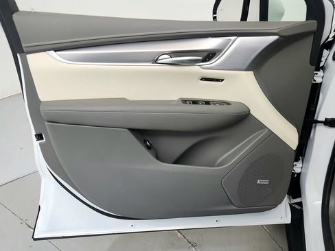 Certified 2024 Cadillac XT5 Premium Luxury w/ LPO, Floor Liner Package AWD/4WD image 16