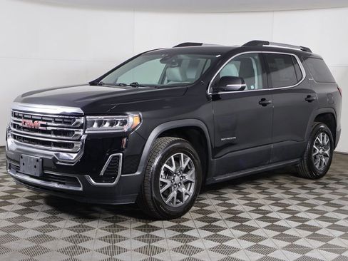 Used 2023 GMC Acadia SLE w/ Driver Convenience Package image 9