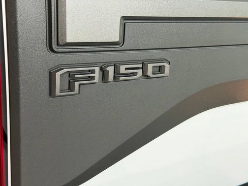 Used 2019 Ford F150 Raptor w/ Equipment Group 802A Luxury AWD/4WD image 19