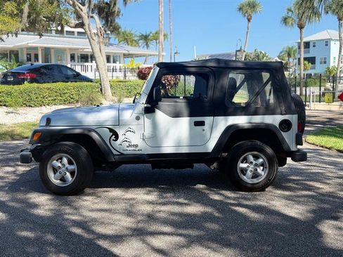 Used 2004 Jeep Wrangler X w/ Full Face Tire & Wheel Group AWD/4WD image 2