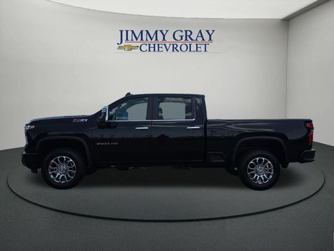 New 2026 Chevrolet Silverado 2500 LT w/ Z71 Chrome Sport Edition AWD/4WD image 2