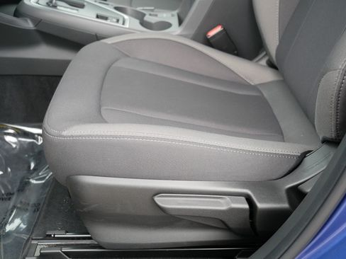 Used 2025 Subaru Crosstrek 2.5i Premium AWD/4WD image 20