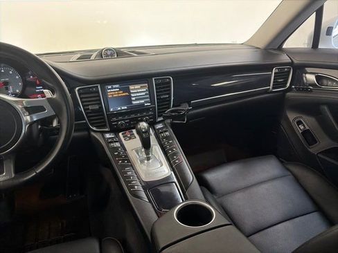 Used 2015 Porsche Panamera 4S image 29