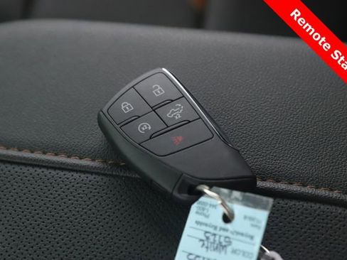 Used 2026 GMC Sierra 2500 AT4 w/ AT4 Premium Plus Package AWD/4WD image 3