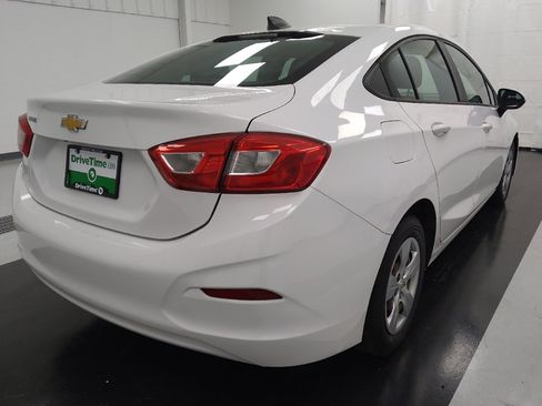 Used 2018 Chevrolet Cruze LS FWD image 9