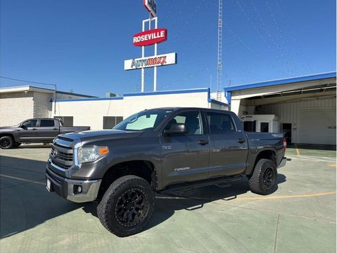 Used 2014 Toyota Tundra SR5 w/ TRD Off Road Package AWD/4WD image 13