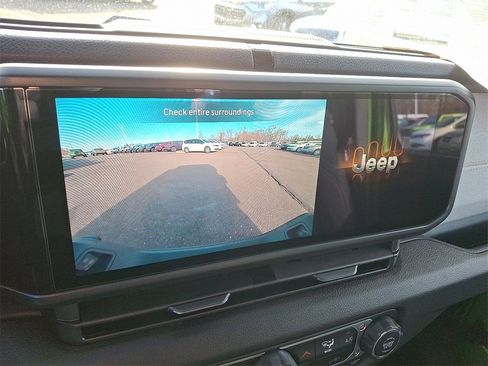 New 2026 Jeep Gladiator Sport image 12