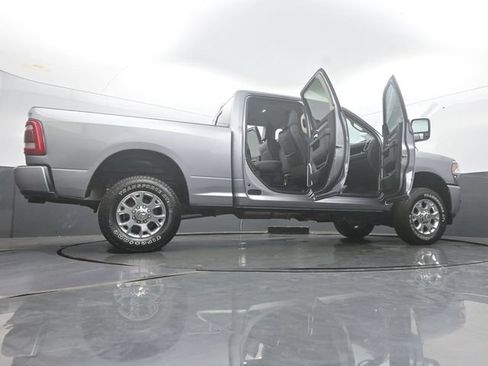 Used 2024 RAM 2500 Laramie AWD/4WD image 56