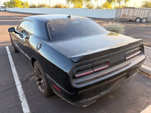 Used 2021 Dodge Challenger R/T Scat Pack RWD image 6