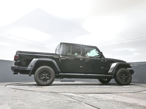 Used 2023 Jeep Gladiator Sport image 50
