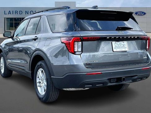 New 2026 Ford Explorer Active AWD/4WD image 3