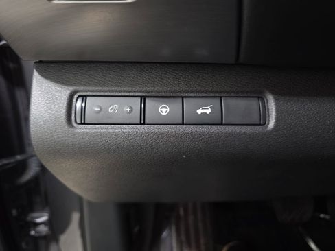 Used 2023 Nissan Pathfinder SL w/ Black Appearance Package AWD/4WD image 25