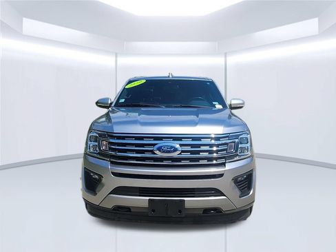 Used 2020 Ford Expedition XLT w/ Equipment Group 202A AWD/4WD image 2