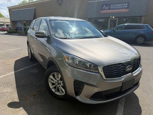 Used 2019 Kia Sorento AWD image 1