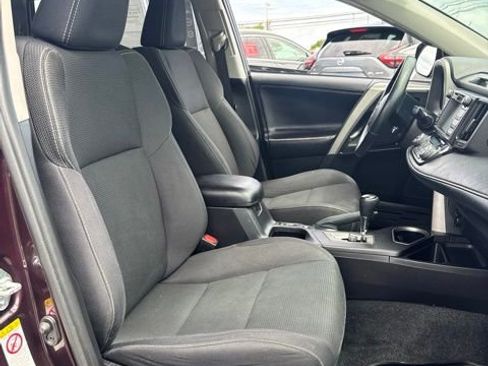 Used 2018 Toyota RAV4 XLE w/ Plus Extra Value Package AWD/4WD image 13