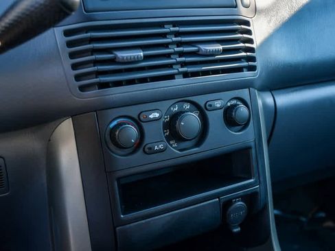 Used 2005 Honda Pilot LX image 24