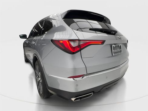 Used 2023 Acura MDX SH-AWD w/ Technology Package image 10