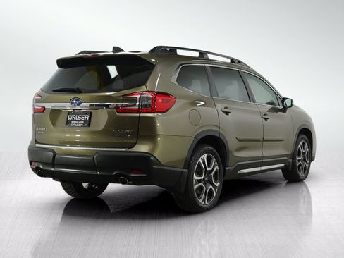 Used 2023 Subaru Ascent Limited AWD/4WD image 5