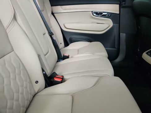 New 2026 Volvo XC90 B5 Core w/ Protection Package Premier AWD/4WD image 33