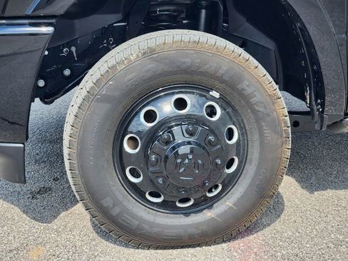 New 2026 RAM 3500 Limited image 8