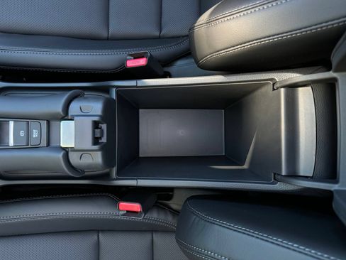Certified 2025 Honda HR-V EX-L image 29
