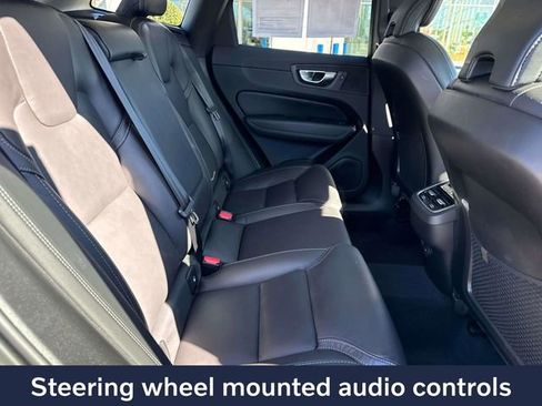 Used 2023 Volvo XC60 B5 Ultimate w/ Climate Package image 13