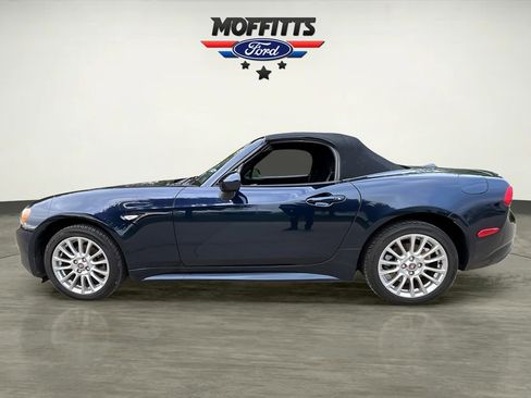 Used 2019 FIAT 124 Spider Classica w/ Technology Group RWD image 8