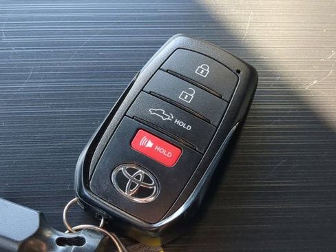 Used 2023 Toyota Tundra Platinum image 29