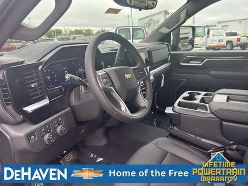 New 2026 Chevrolet Silverado 3500 LT AWD/4WD image 9