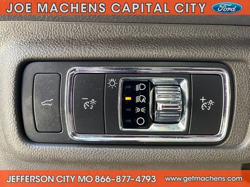 Used 2022 Lincoln Corsair FWD w/ Premium Package image 22