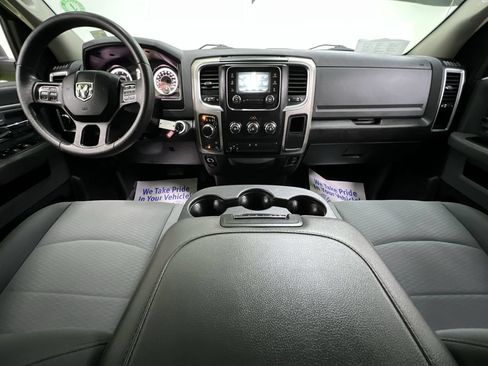 Used 2019 RAM 1500 Classic SLT AWD/4WD image 19