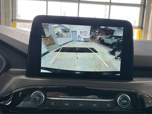 Used 2025 Ford Escape Active w/ Cold Weather Package image 22