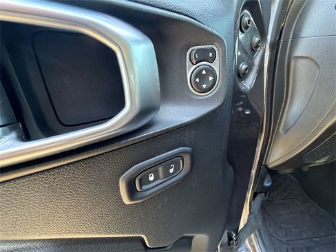 Used 2020 Jeep Wrangler Sport image 13