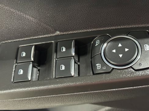 Used 2021 Ford Escape SE w/ Cold Weather Package image 17