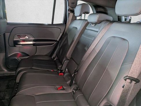 Certified 2025 Mercedes-Benz GLB 250 image 20