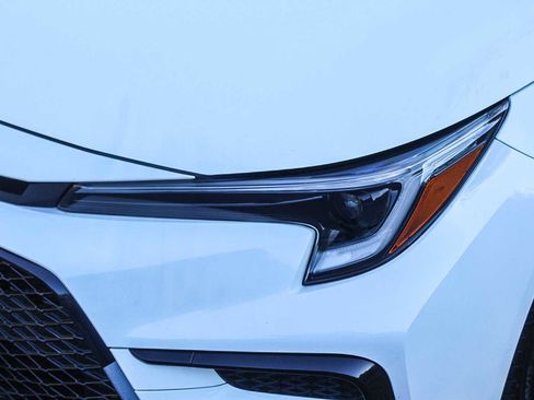 Used 2024 Toyota Corolla SE image 8