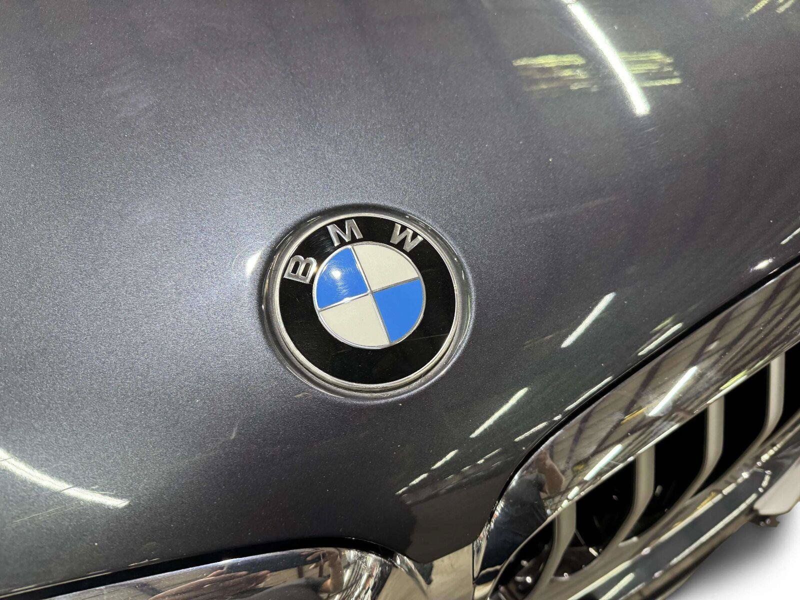 Used 2021 BMW X5 sDrive40i w/ Premium Package RWD image 16