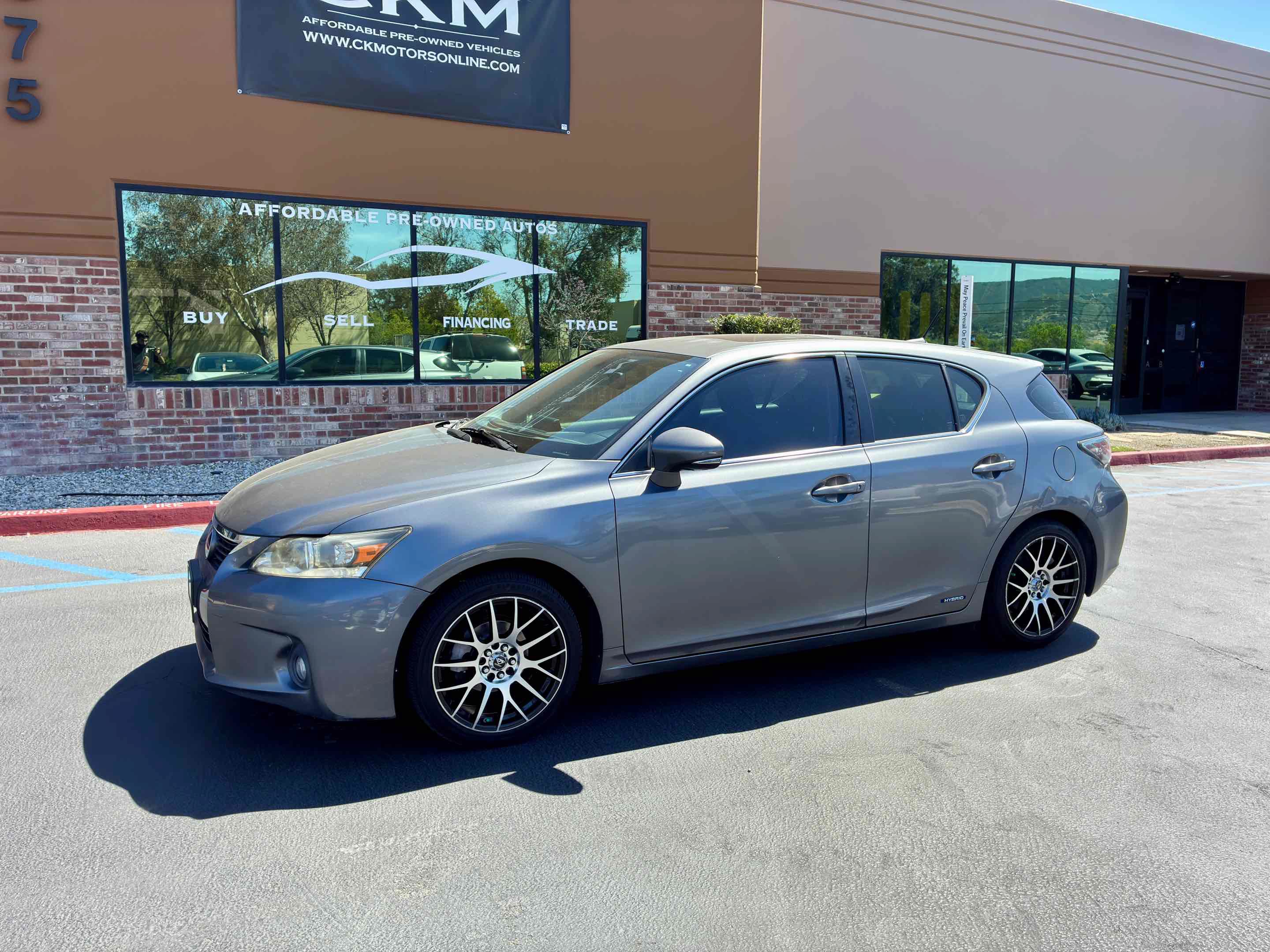Used 2013 Lexus CT 200h w/ Premium Pkg w/Navigation FWD image 11