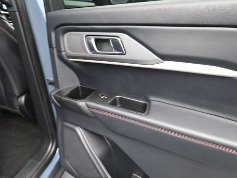 Used 2025 Ford Explorer ST-Line w/ Premium Package RWD image 14