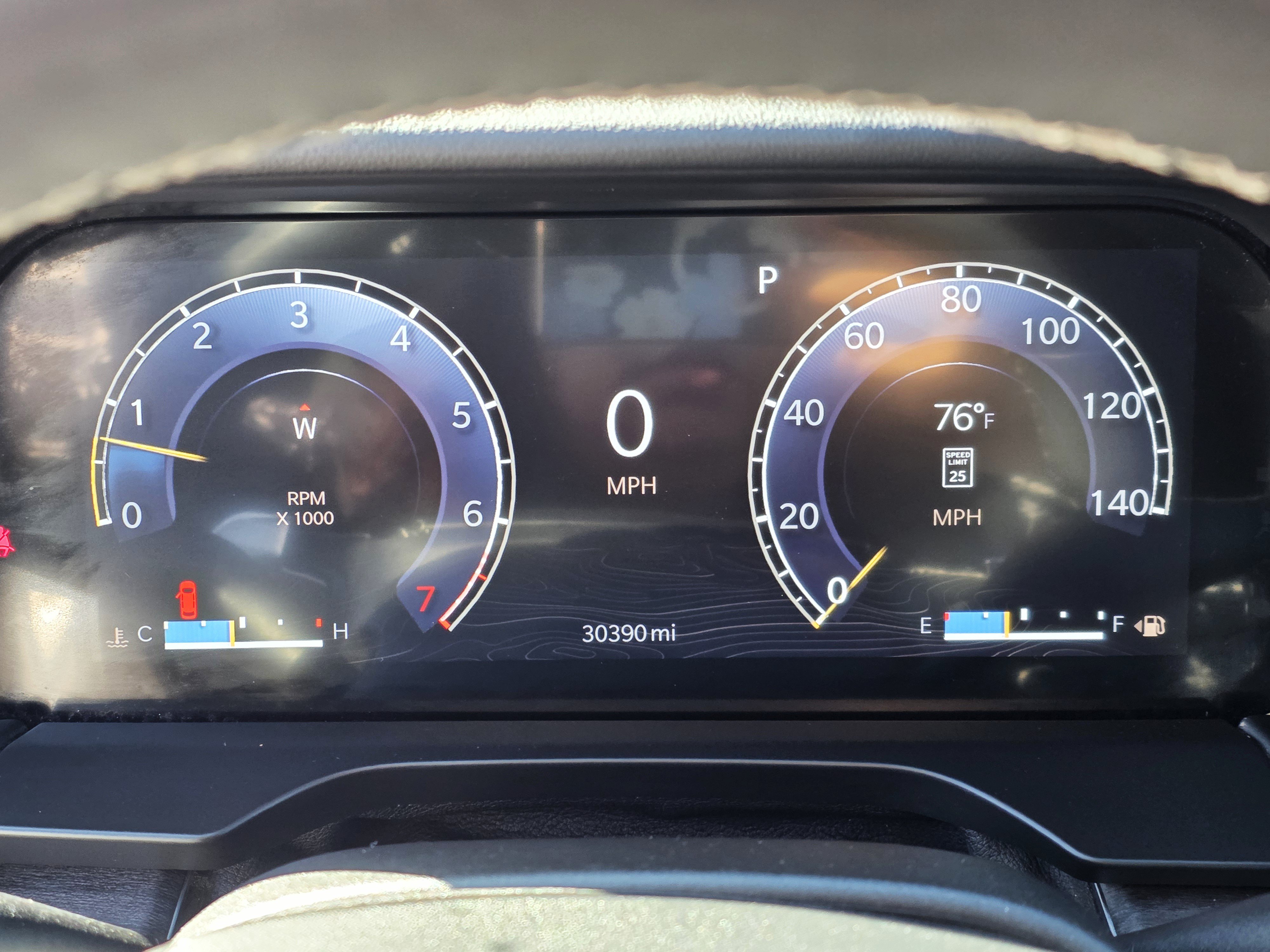 Used 2023 Jeep Grand Cherokee Overland w/ Luxury Tech Group IV RWD image 14